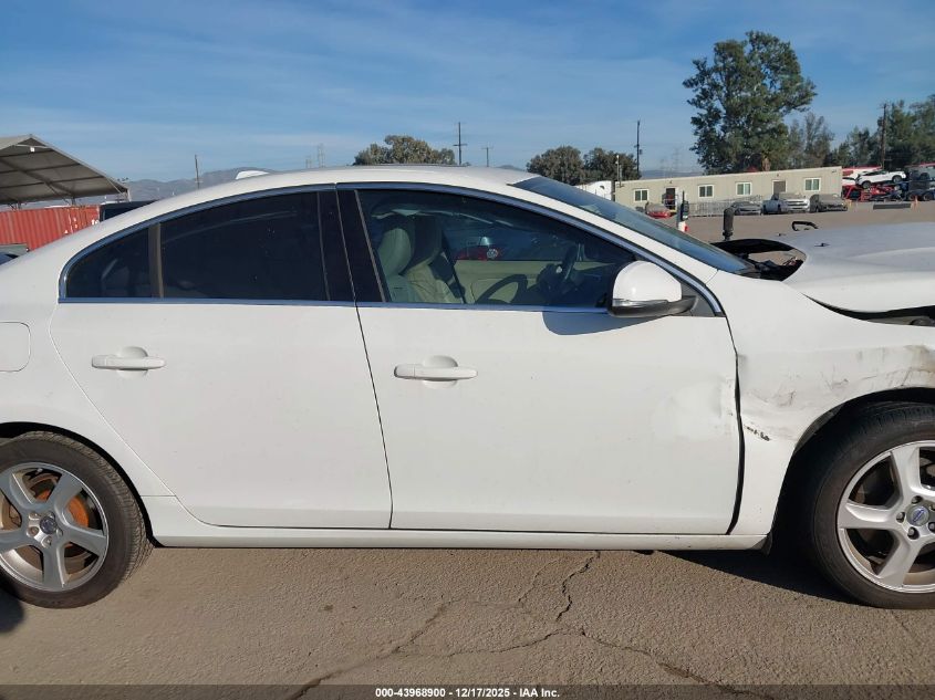 2013 Volvo S60 T5 Platinum VIN: YV1612FH8D2201116 Lot: 43968900