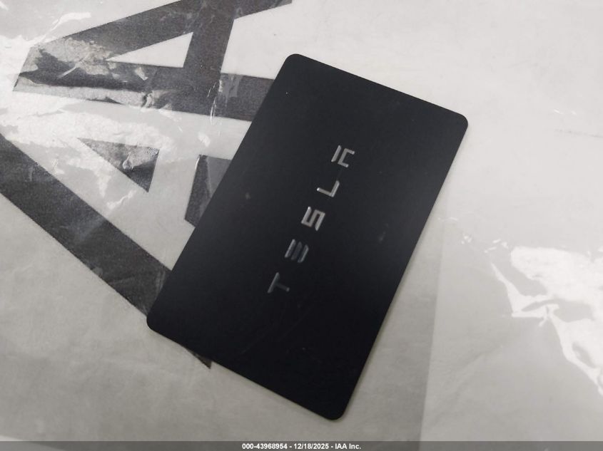 2025 Tesla Model Y Long Range Dual Motor Rear-Wheel Drive VIN: 7SAYGDED9SF319678 Lot: 43968954