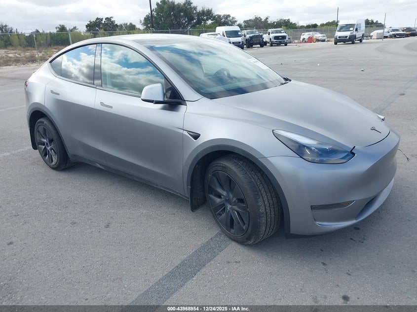 Vin: 7saygded9sf319678, lot: 44464612, tesla model y long range dual motor rear-wheel drive 20251