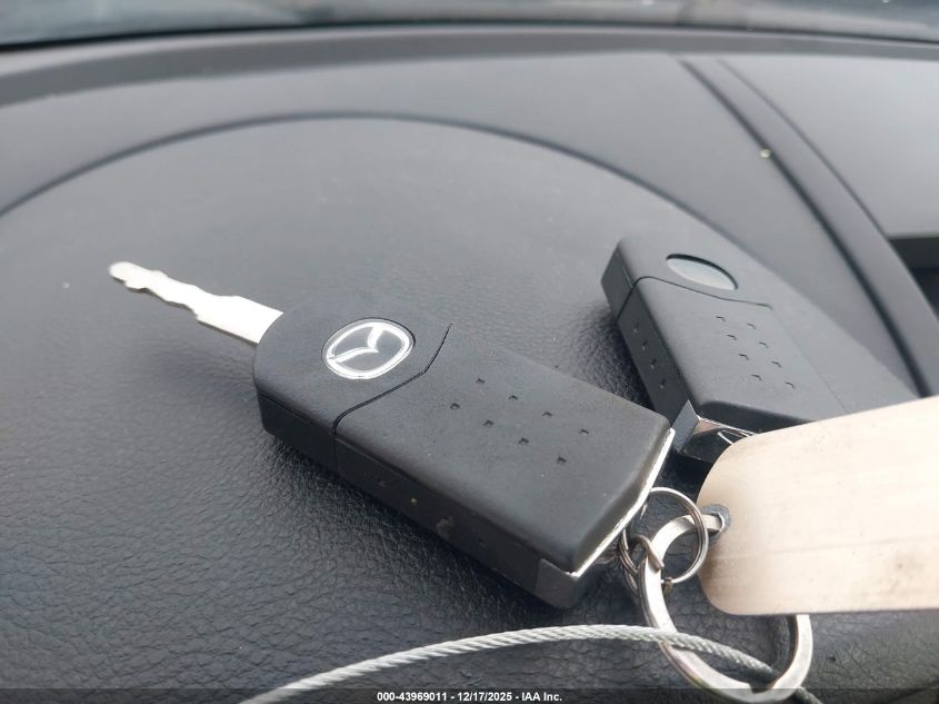 2011 Mazda Mazda6 I Touring Plus VIN: 1YVHZ8CH4B5M09529 Lot: 43969011