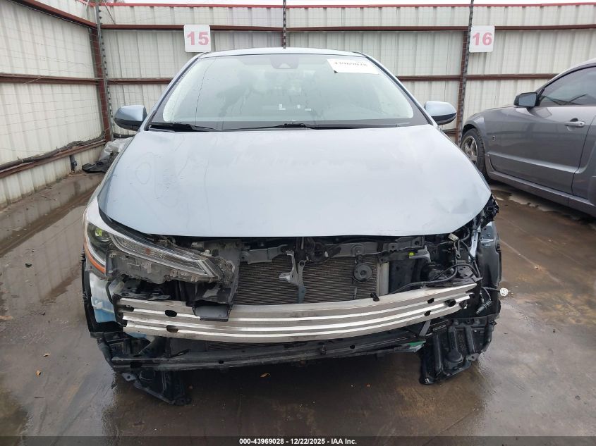 2022 Toyota Corolla Le VIN: JTDEPMAEXNJ209573 Lot: 43969028