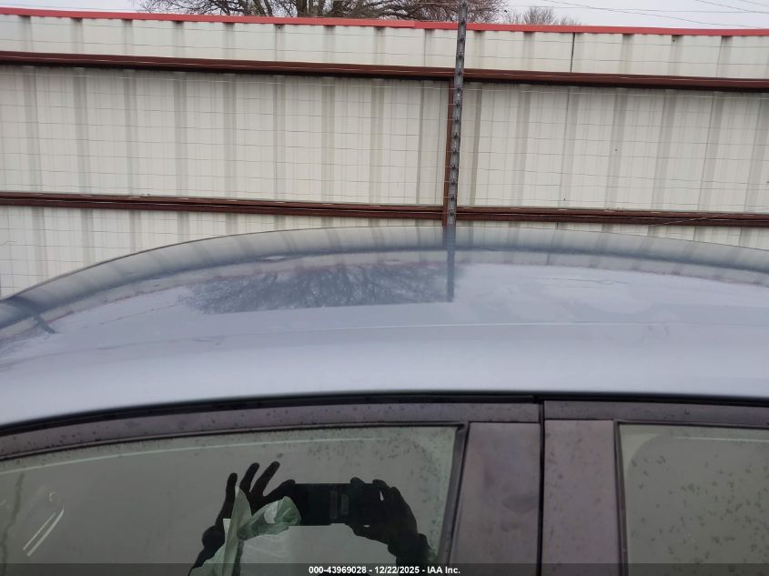 2022 Toyota Corolla Le VIN: JTDEPMAEXNJ209573 Lot: 43969028