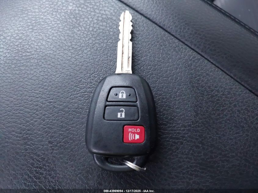 2018 Toyota Highlander Le VIN: 5TDZARFH5JS033404 Lot: 43969094