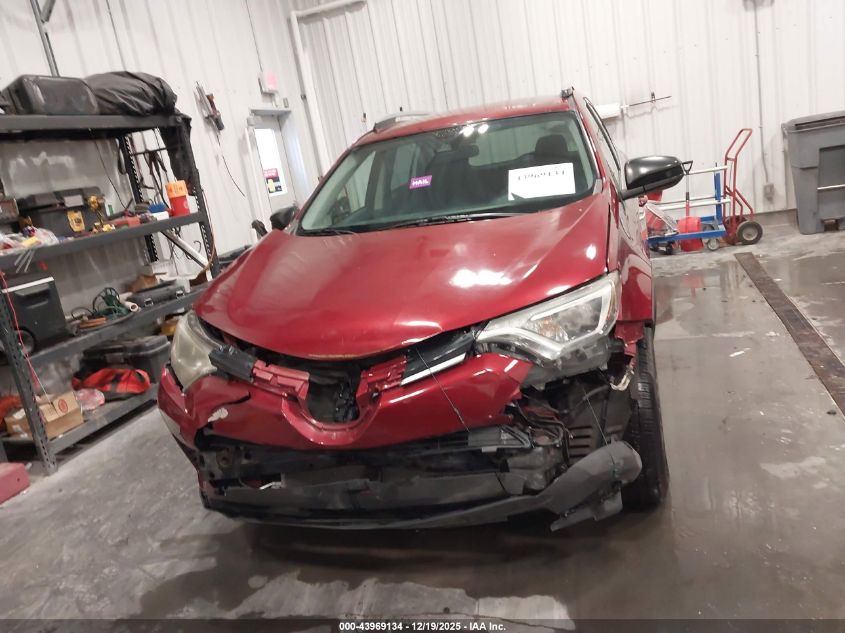 2018 Toyota Rav4 Le VIN: JTMBFREV2JD250480 Lot: 43969134