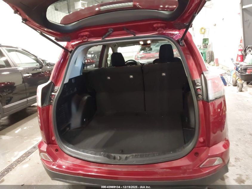 2018 Toyota Rav4 Le VIN: JTMBFREV2JD250480 Lot: 43969134