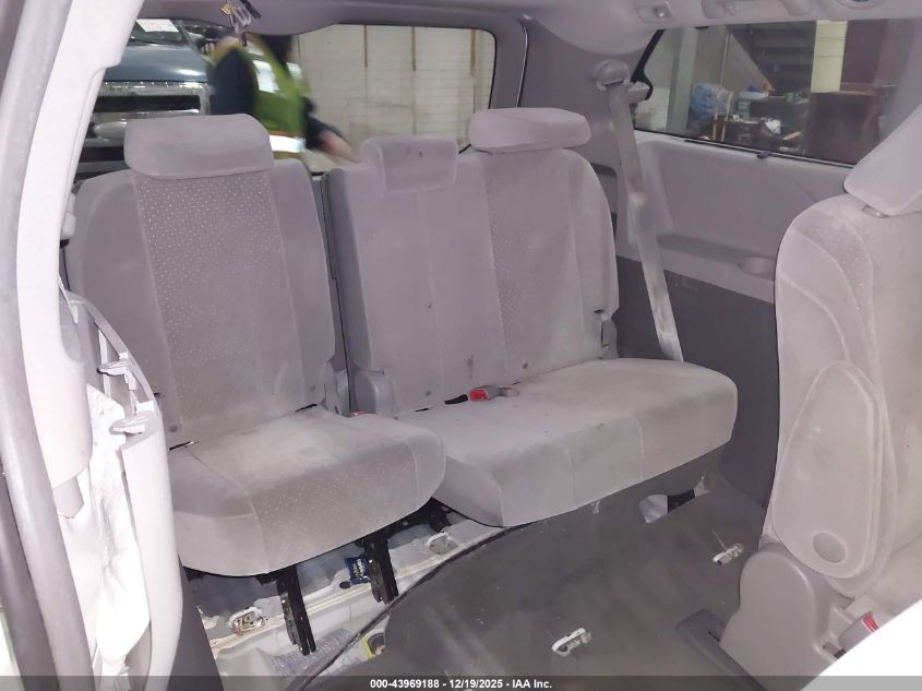 2017 Toyota Sienna Le 7 Passenger VIN: 5TDJZ3DC9HS183150 Lot: 43969188