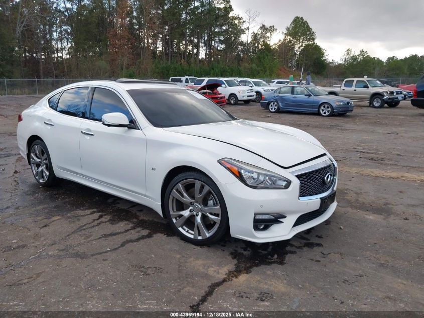 2015 Infiniti Q70