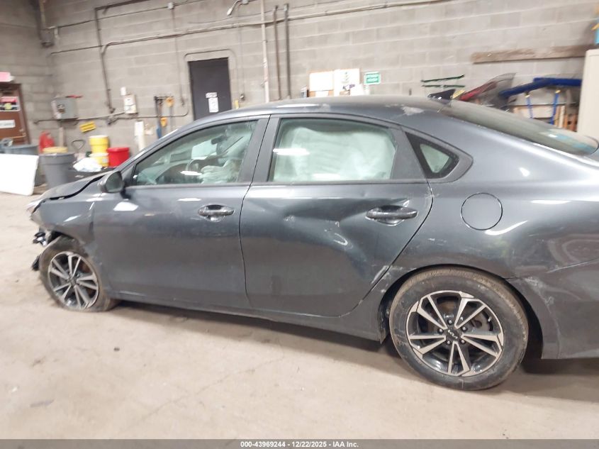 2024 Kia Forte Lxs VIN: 3KPF24AD6RE699538 Lot: 43969244