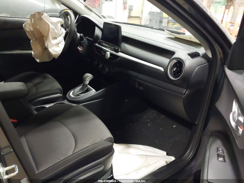 2024 Kia Forte Lxs VIN: 3KPF24AD6RE699538 Lot: 43969244