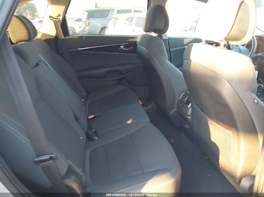 2016 Kia Sorento 2.4L L VIN: 5XYPG4A38GG002240 Lot: 43969285