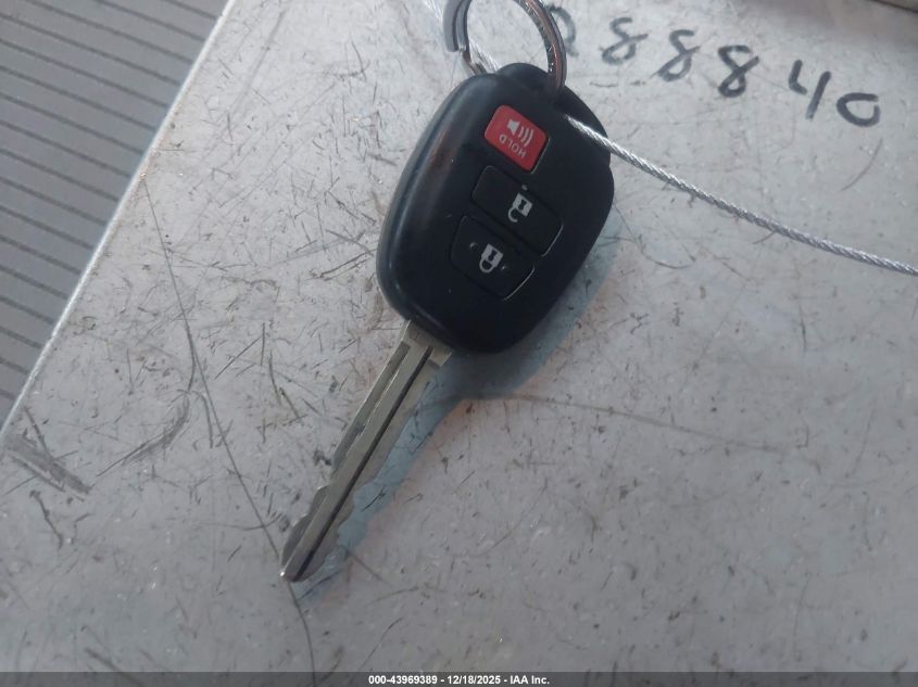 2015 Toyota Rav4 Xle VIN: 2T3WFREV5FW178668 Lot: 43969389