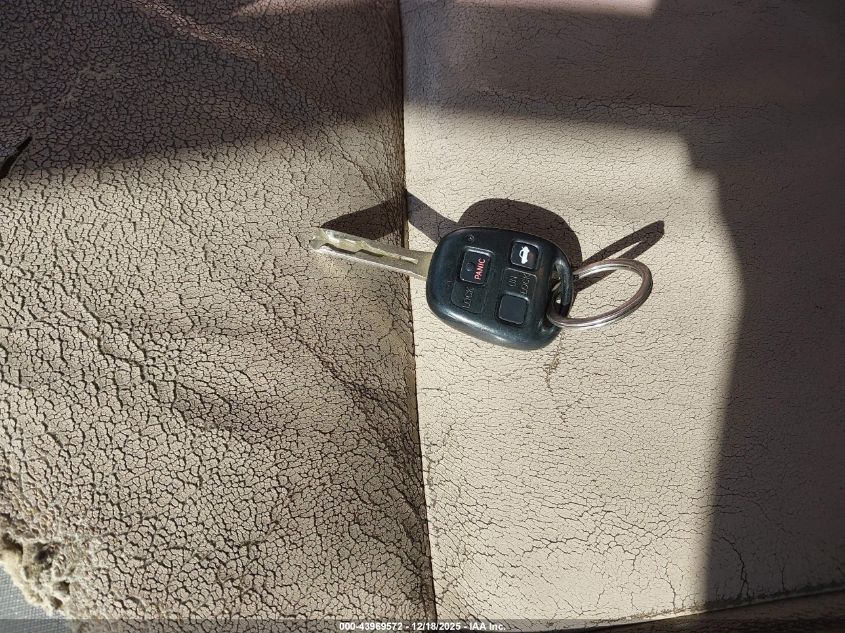 2002 Lexus Es 300 VIN: JTHBF30G825004520 Lot: 43969572