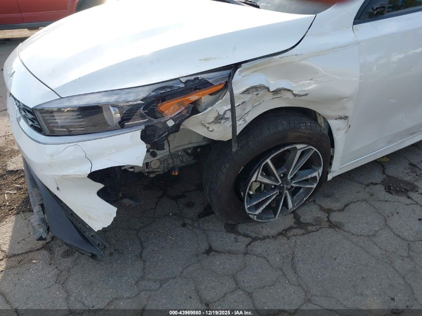 2023 Kia Forte Lxs VIN: 3KPF24AD2PE553926 Lot: 43969580