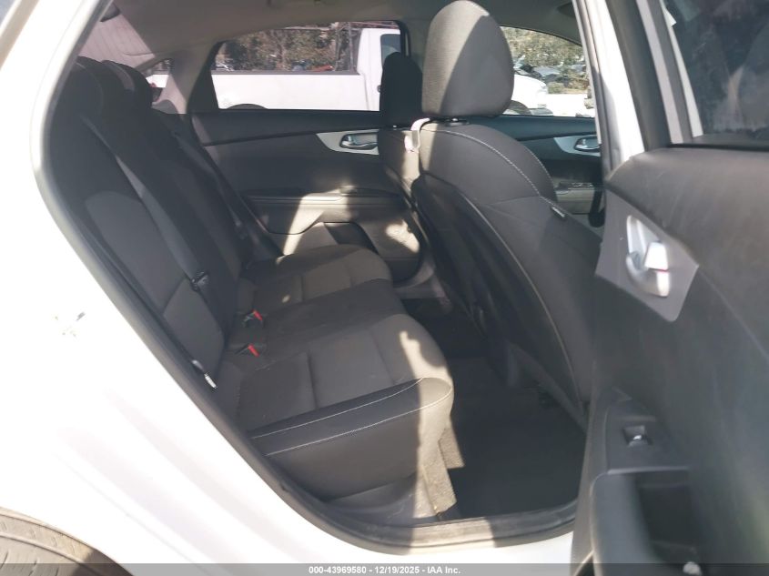 2023 Kia Forte Lxs VIN: 3KPF24AD2PE553926 Lot: 43969580