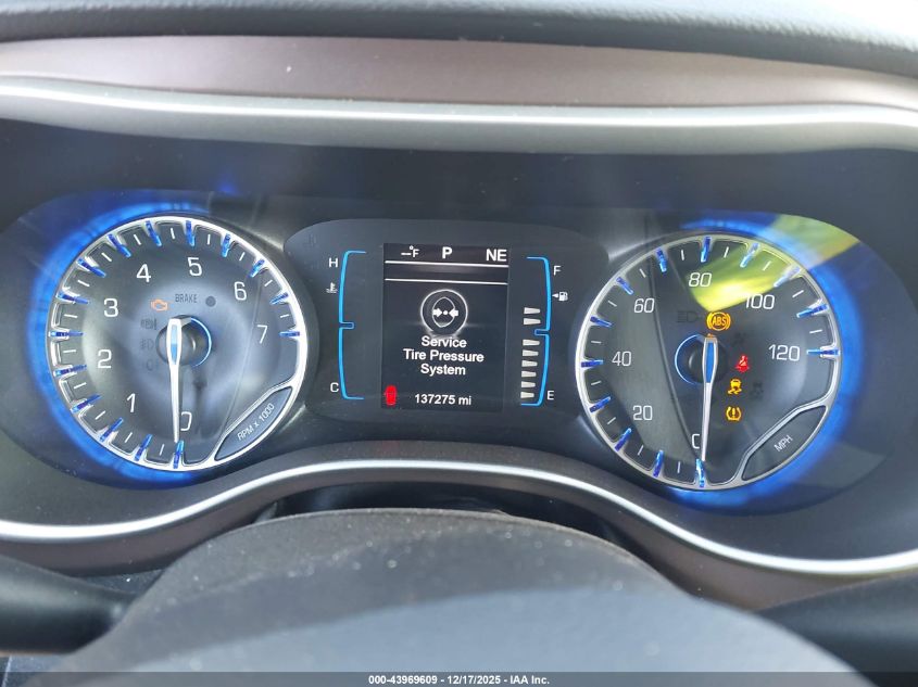 2017 Chrysler Pacifica Touring-L VIN: 2C4RC1BG7HR702459 Lot: 43969609