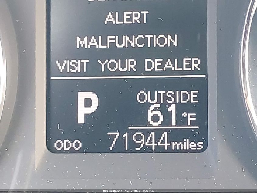 2018 Toyota Corolla Le VIN: 2T1BURHE5JC076290 Lot: 43969611