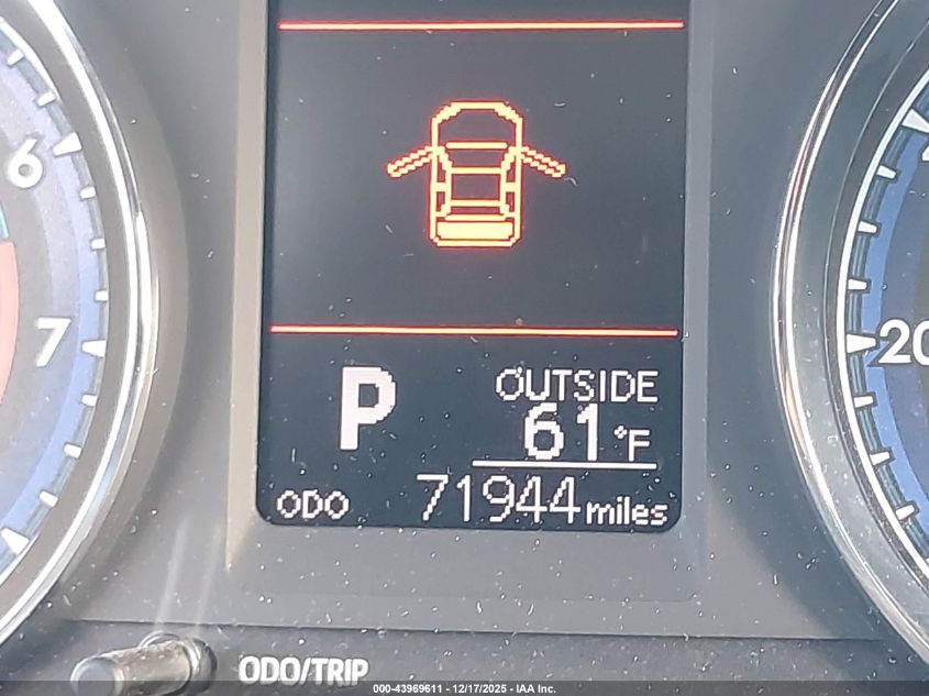 2018 Toyota Corolla Le VIN: 2T1BURHE5JC076290 Lot: 43969611