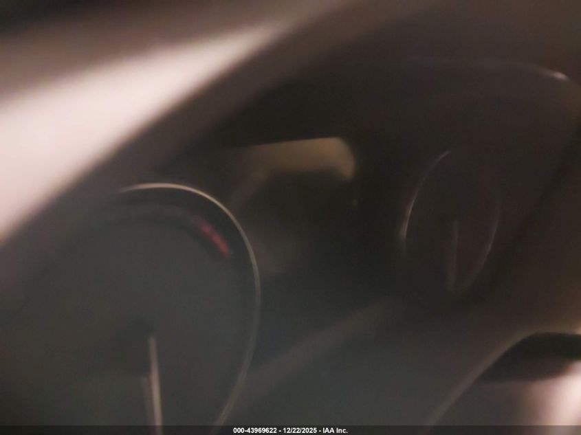 2022 Cadillac Xt4 Awd Premium Luxury VIN: 1GYFZDR47NF111043 Lot: 43969622