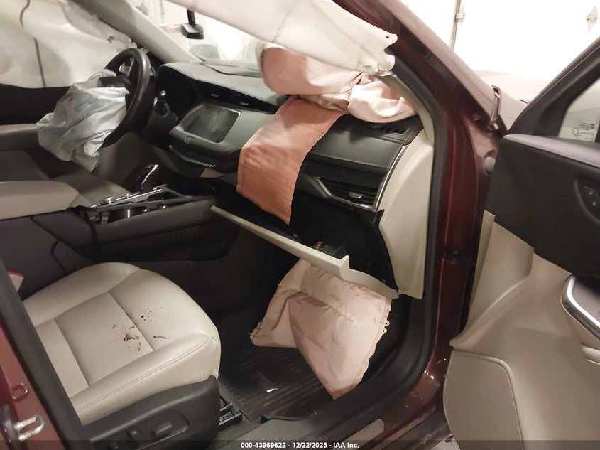 2022 Cadillac Xt4 Awd Premium Luxury