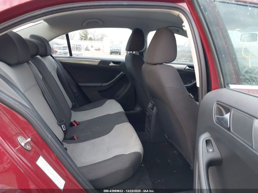 2017 Volkswagen Jetta 1.4T S VIN: 3VW2B7AJ3HM261258 Lot: 43969632