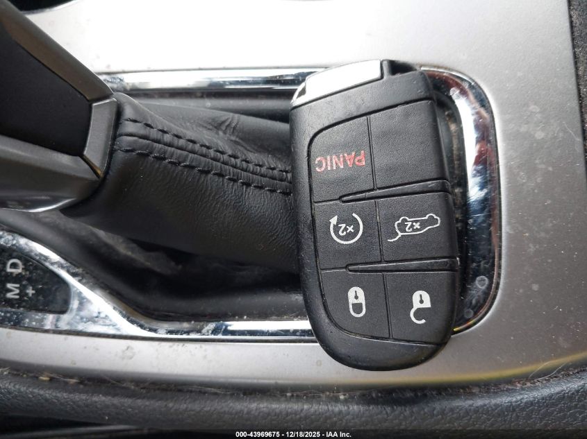 2018 Jeep Grand Cherokee Overland 4X2 VIN: 1C4RJECG5JC197225 Lot: 43969675