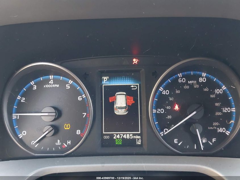 2017 Toyota Rav4 Xle VIN: 2T3RFREV0HW587290 Lot: 43969700