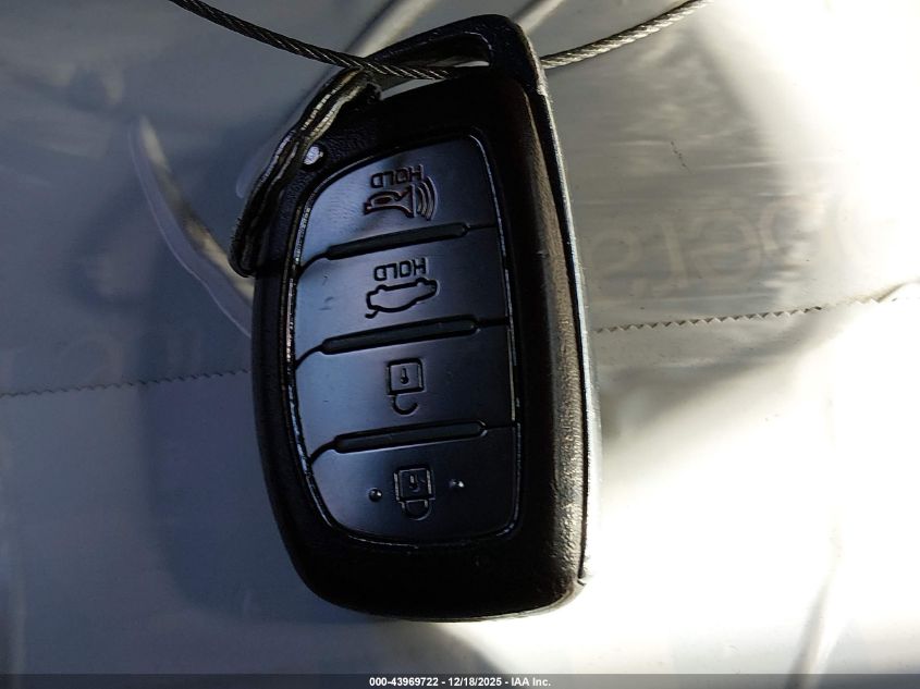 2018 Hyundai Elantra Value Edition VIN: KMHD84LFXJU608809 Lot: 43969722