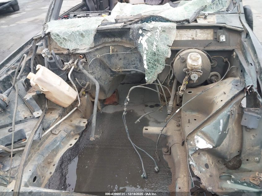 1998 Jeep Cherokee Classic/Sport VIN: 1J4FJ68S8WL194570 Lot: 43969731