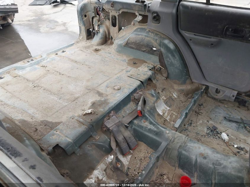 1998 Jeep Cherokee Classic/Sport VIN: 1J4FJ68S8WL194570 Lot: 43969731