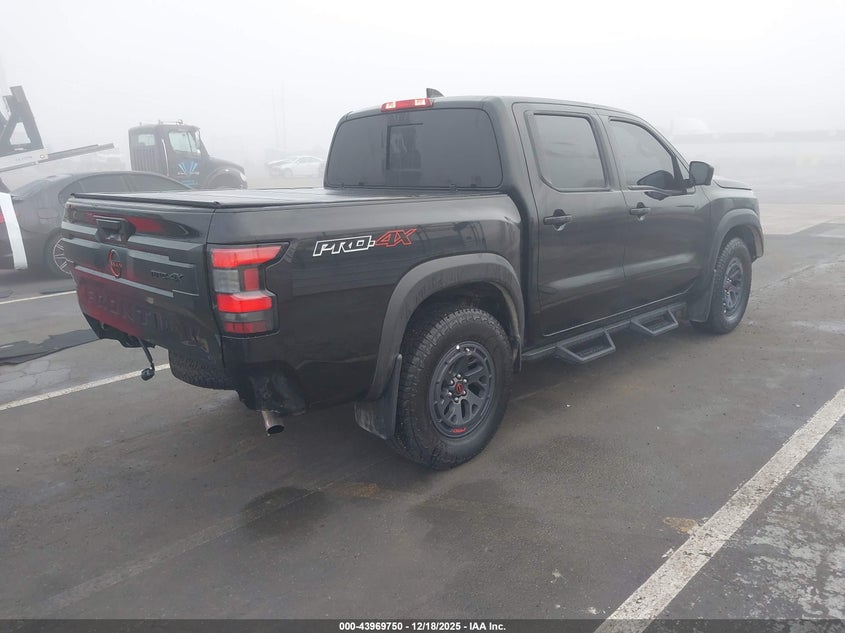 2025 Nissan Frontier Pro-4X 4X4