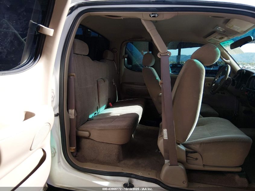 2000 Toyota Tundra Sr5 V8 VIN: 5TBBT4418YS065870 Lot: 43969772