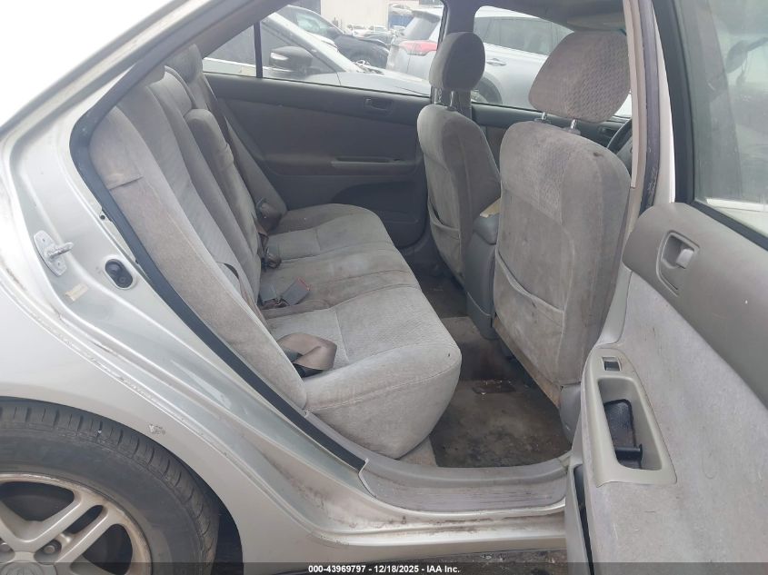 2002 Toyota Camry Le VIN: JTDBE32K220080561 Lot: 43969797