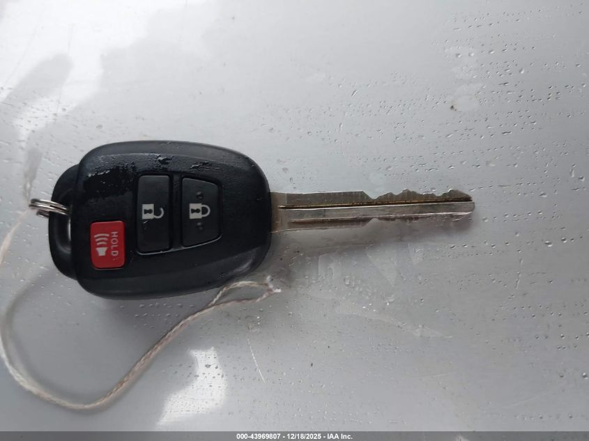 2018 Toyota Rav4 Le VIN: JTMBFREV1JJ250178 Lot: 43969807