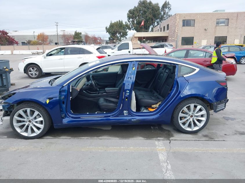 2018 Tesla Model 3 Long Range/Performance VIN: 5YJ3E1EB1JF088199 Lot: 43969859