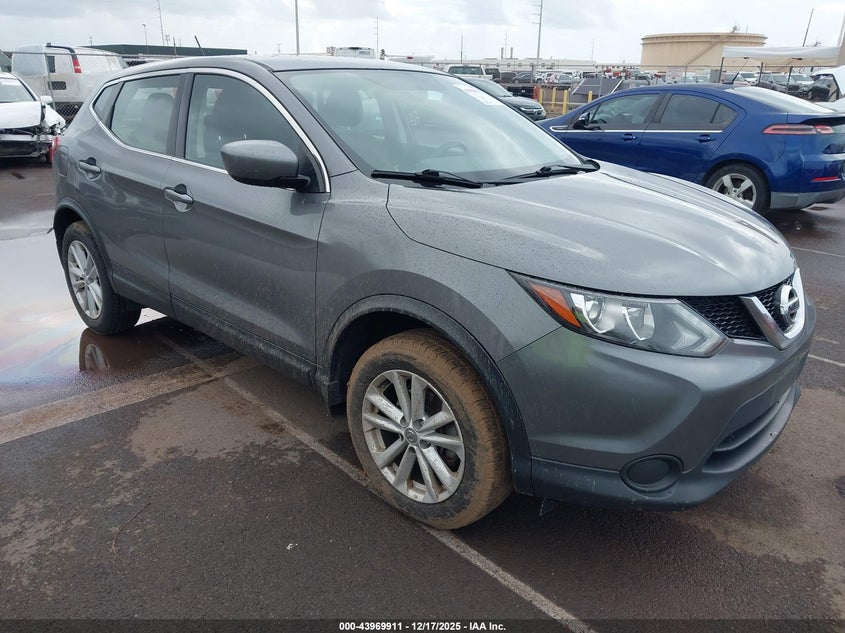 2017 Nissan Rogue Sport S