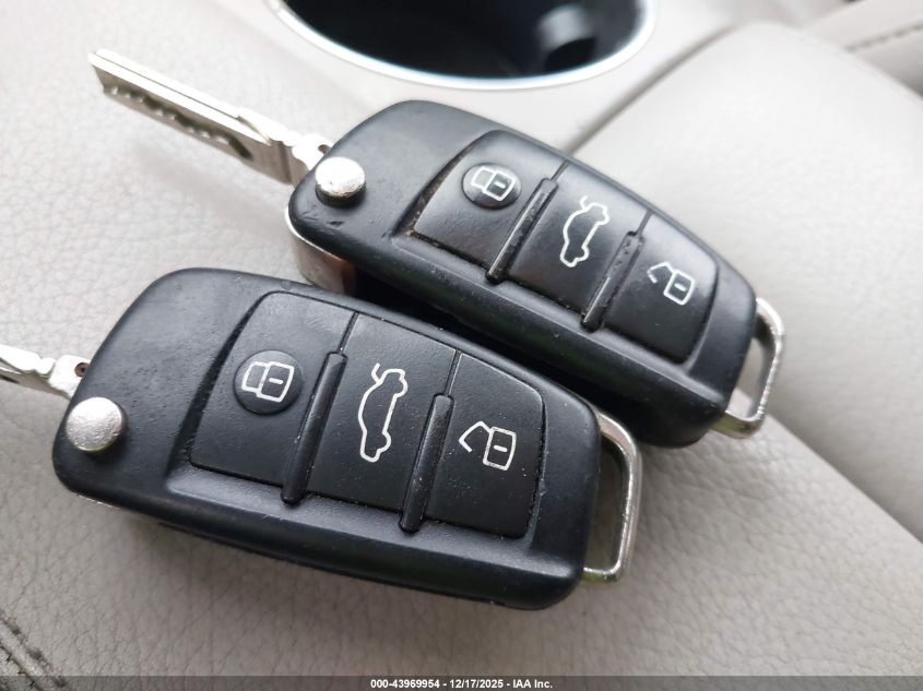 2012 Audi Q7 3.0T S Line Prestige VIN: WA1DGAFE2CD006153 Lot: 43969954