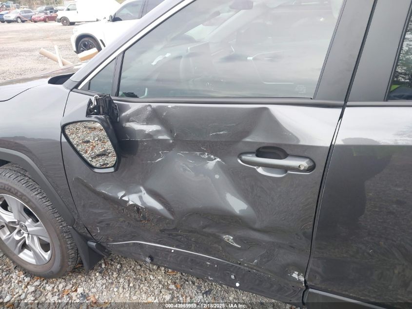 2025 Toyota Rav4 Xle VIN: 2T3W1RFV6SC353292 Lot: 43969959