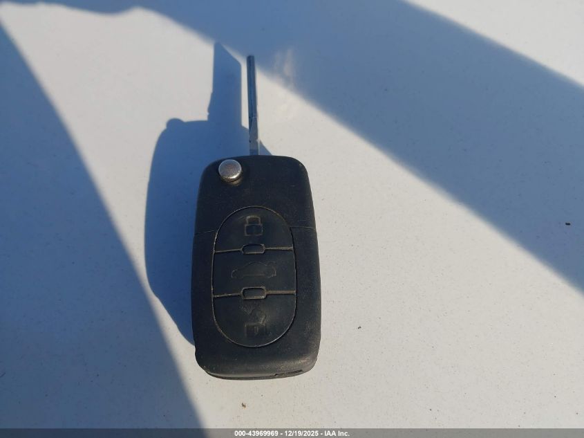 2002 Audi A4 3.0 VIN: WAUJT68E02A275876 Lot: 43969969