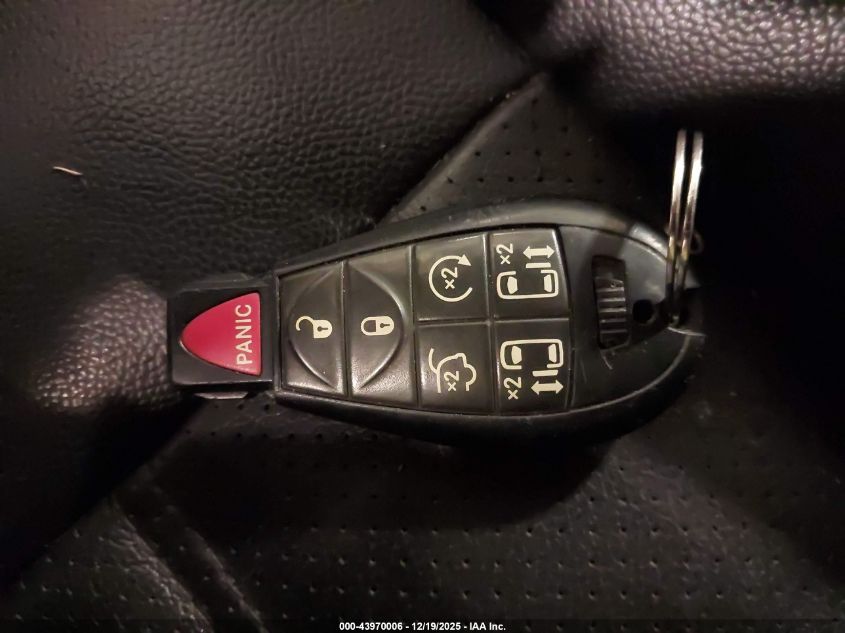 2012 Chrysler Town & Country Touring-L VIN: 2C4RC1CG2CR143930 Lot: 43970006