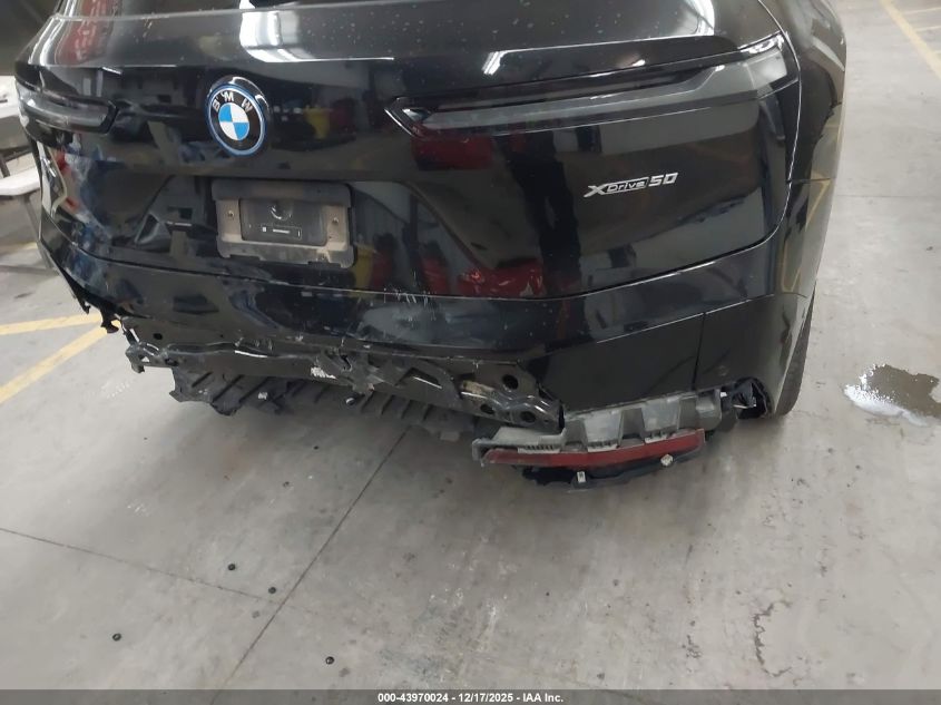 2025 BMW Ix xDrive50 VIN: WB523CF04SCS50377 Lot: 43970024