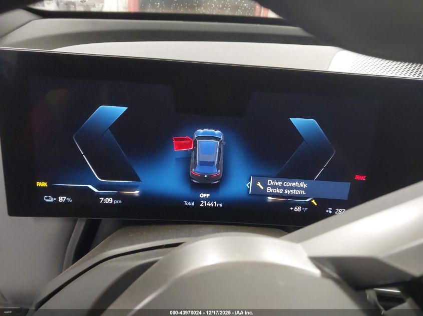 2025 BMW Ix xDrive50 VIN: WB523CF04SCS50377 Lot: 43970024