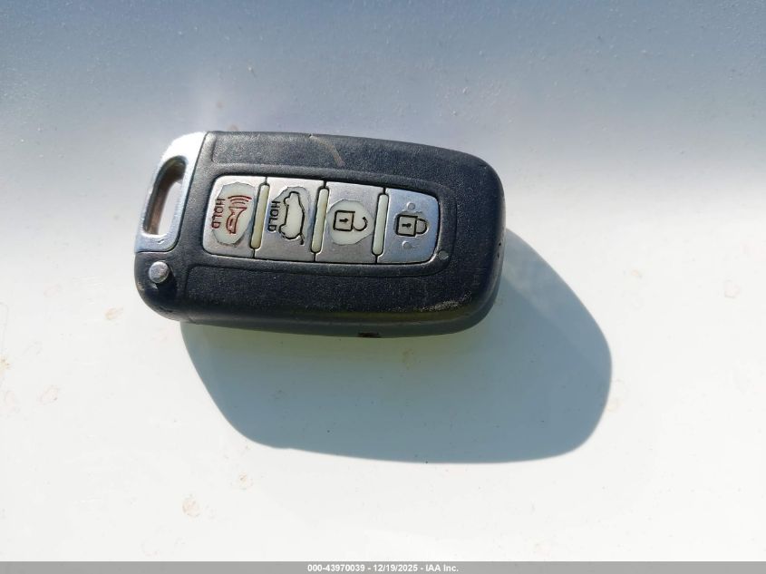 2013 Hyundai Veloster Turbo W/Black VIN: KMHTC6AE3DU174060 Lot: 43970039