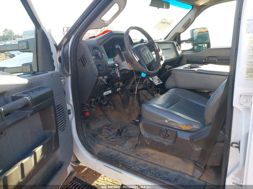 2015 Ford F-550 Chassis Xl