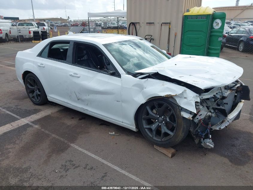 2022 Chrysler 300 S VIN: 2C3CCABGXNH170698 Lot: 43970043