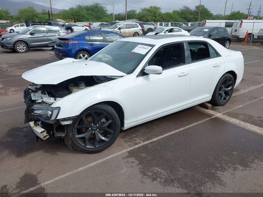 2022 Chrysler 300 S VIN: 2C3CCABGXNH170698 Lot: 43970043