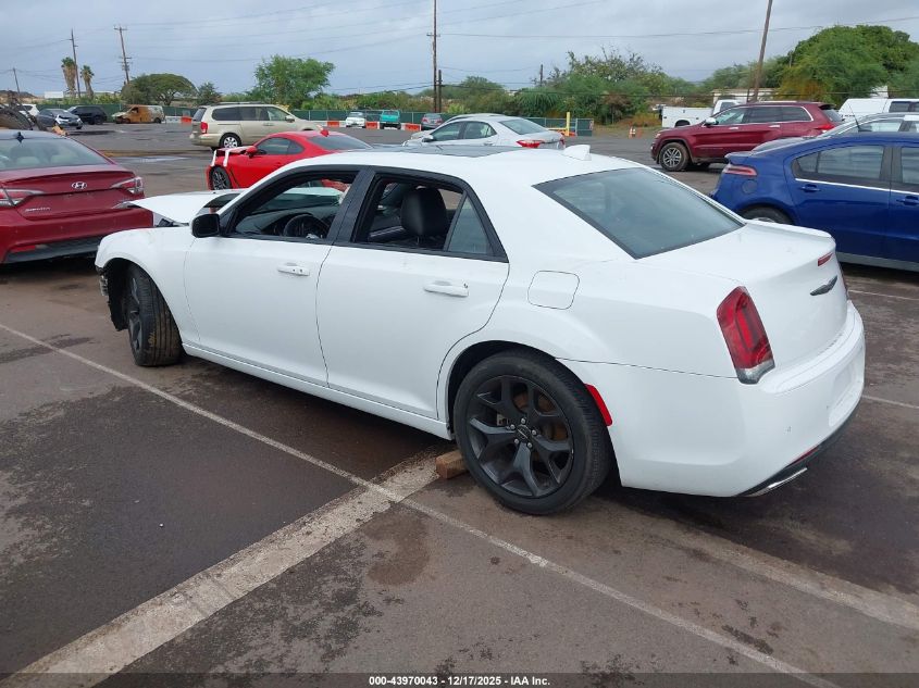 2022 Chrysler 300 S VIN: 2C3CCABGXNH170698 Lot: 43970043