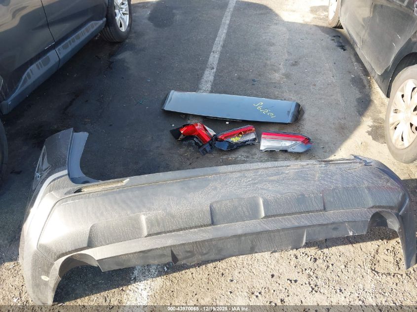 2019 Toyota Rav4 Xle VIN: 2T3W1RFVXKW003355 Lot: 43970065