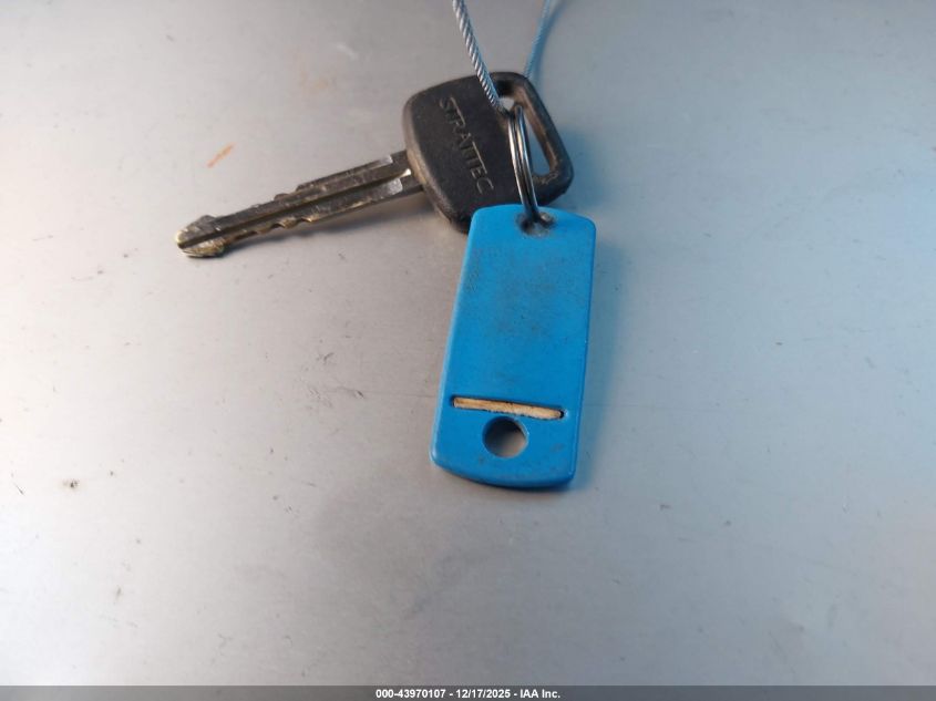 2000 Toyota Tacoma VIN: 4TANL42N7YZ668118 Lot: 43970107