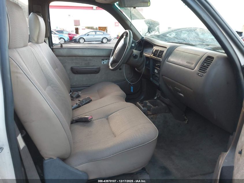 2000 Toyota Tacoma VIN: 4TANL42N7YZ668118 Lot: 43970107