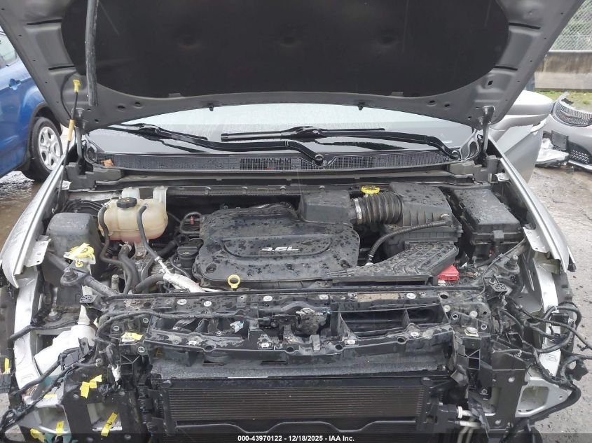 2018 Chrysler Pacifica Touring Plus VIN: 2C4RC1FG4JR229278 Lot: 43970122